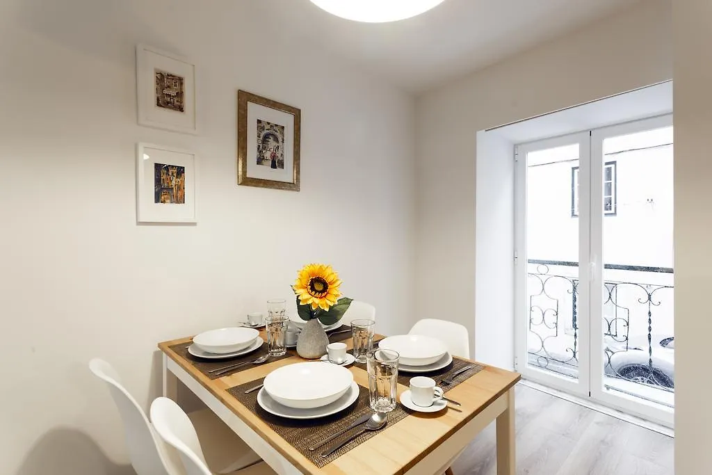 Whome | Alfama Premium Apartment Lisbon