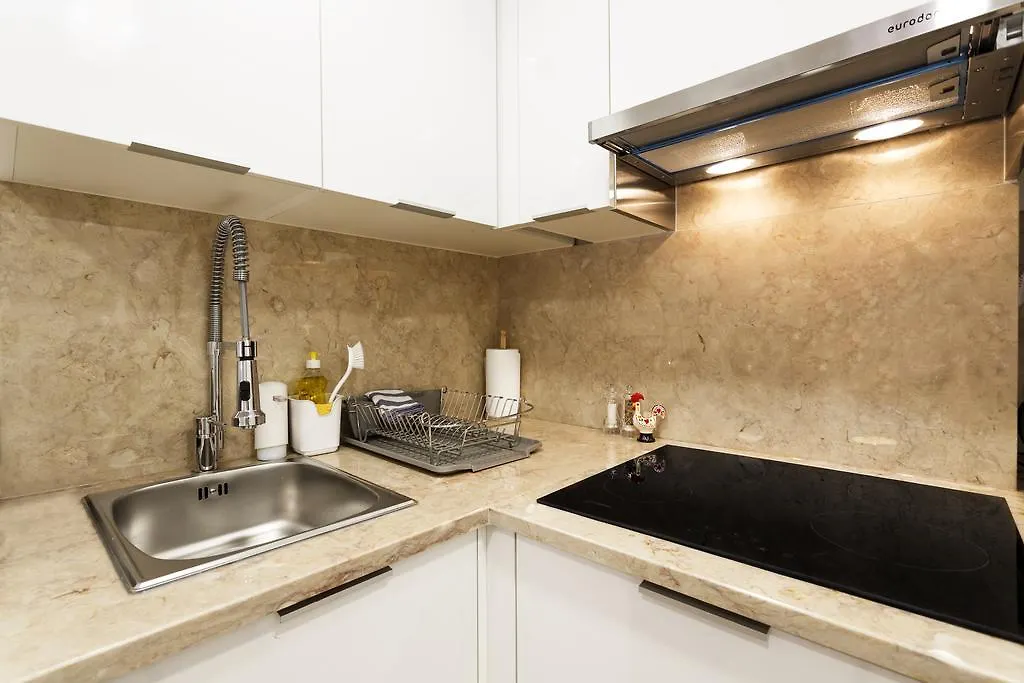 Whome | Alfama Premium Apartment Lisbon Portugal